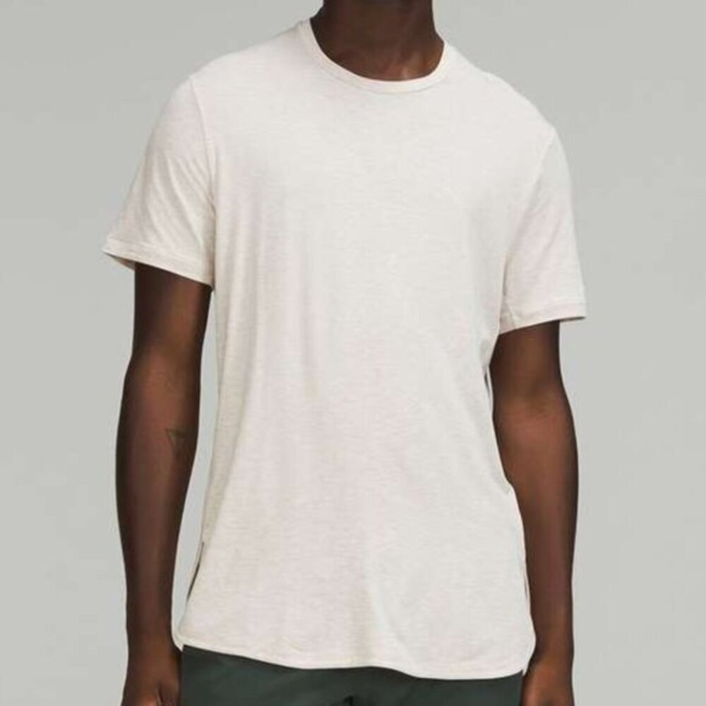 Lululemon Mens Large Beige Fundamental T-Shirt Crew Neck Short Sleeve Casual Top